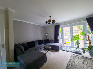 Lounge- click for photo gallery